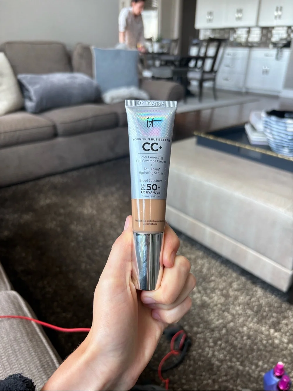NEVER USED. it cosmetics CC+ Full Coverage Cream SPF 50+ -SHADE tan